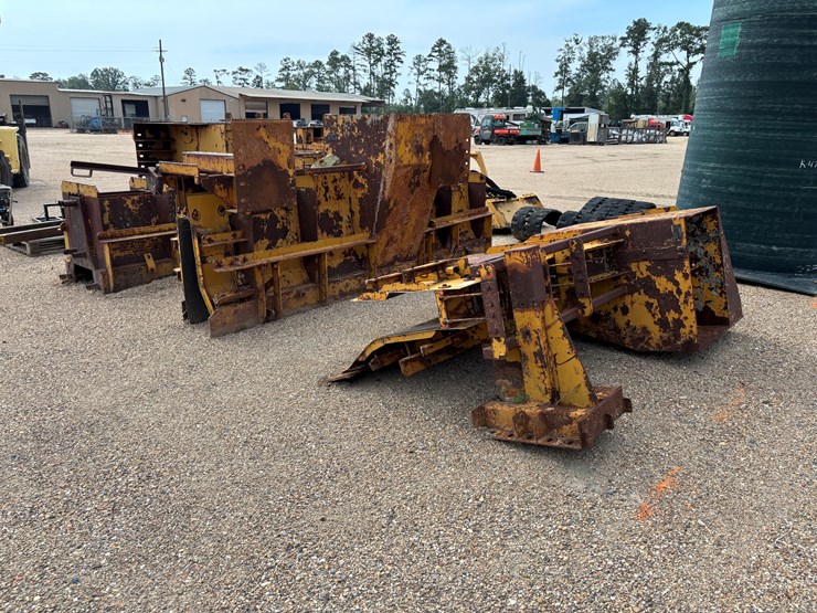 #79687-•-gomaco-concrete-form-attachments-image-9