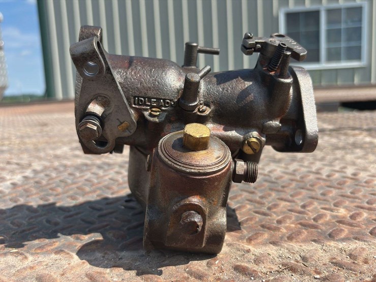 marvel-schebler-dltx-53-carburetor-image-1