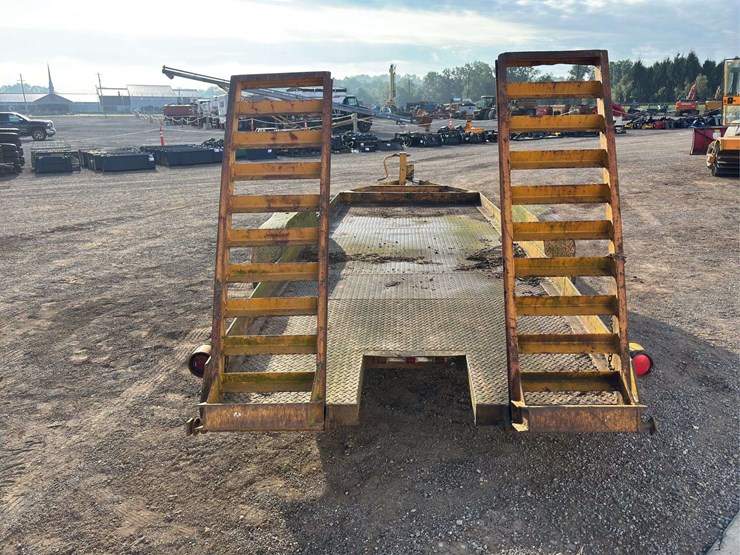 22'-equipment-trailer-image-20