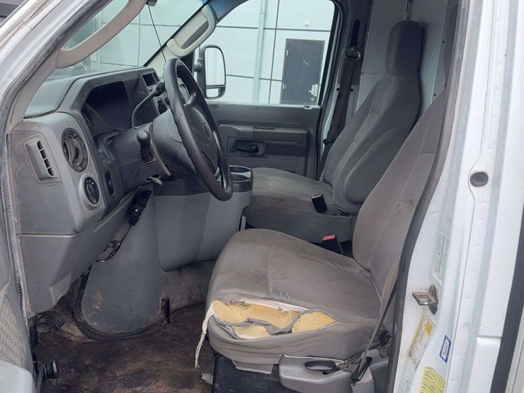 2009-ford-e350-image-20