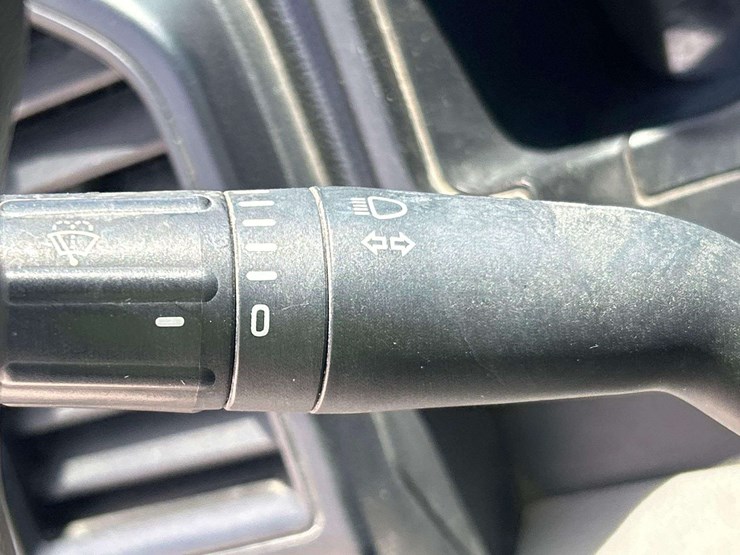 2016-ford-f150-image-16