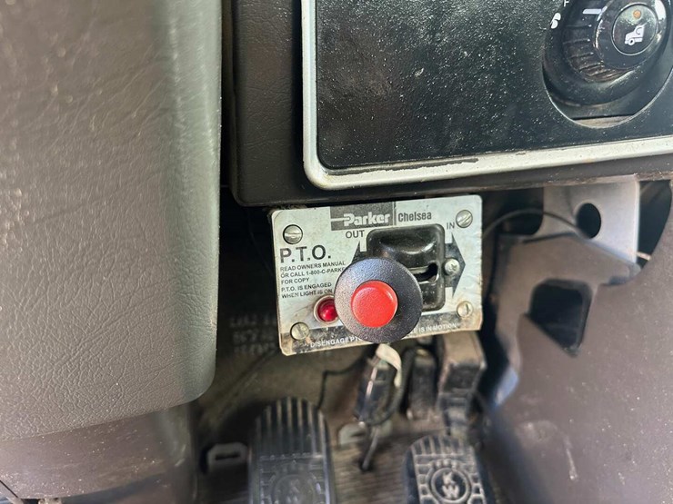 2008-kenworth-t800-image-14