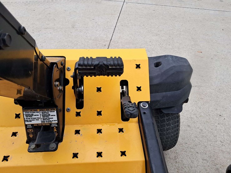 2015-cub-cadet-60-image-14