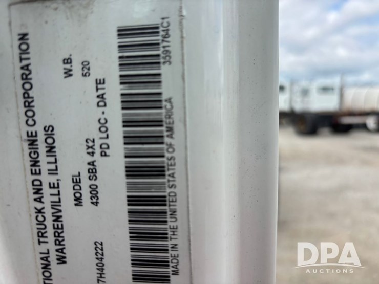 2007-international-durastar-4300-image-56