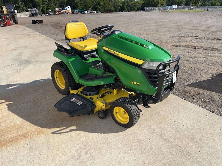 john-deere-570-image-3