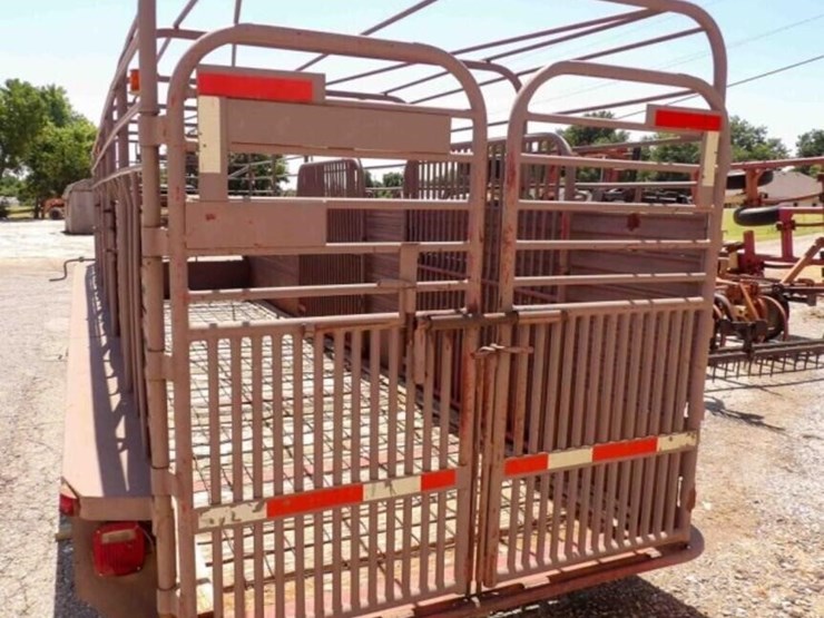 24'-gooseneck-livestock-trailer-image-12