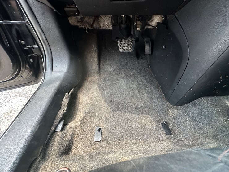 #22813-•-2012-mazda-2-image-45