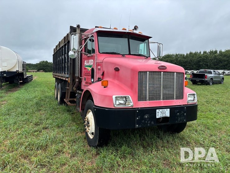 2002-peterbilt-330-image-4