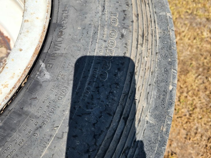 10.00r20-tires-&-rims-image-17