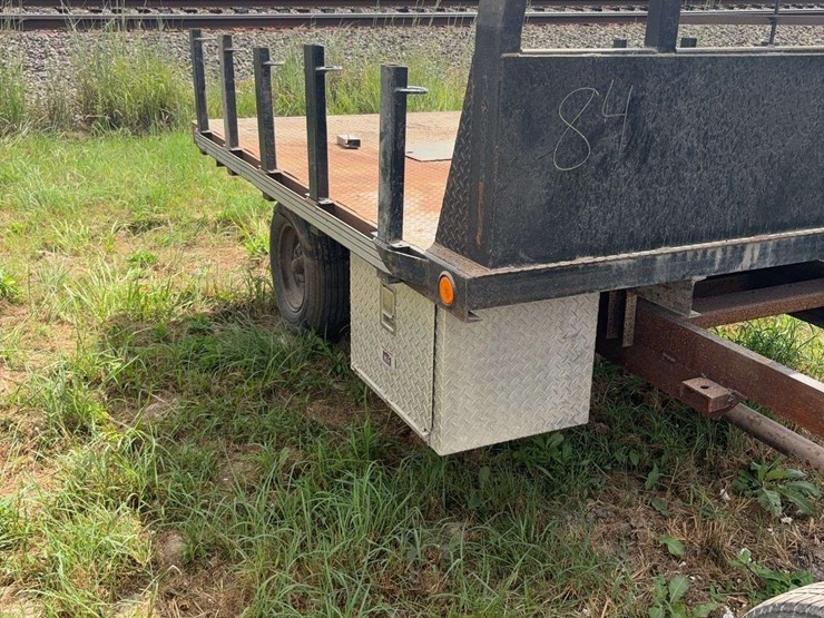 flatbed-off-ford-truck-on-running-gear-image-3