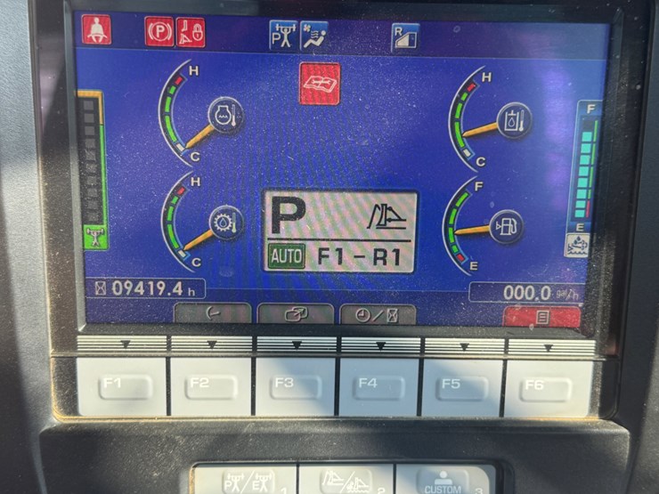 2019-komatsu-d65-image-8