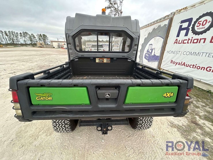 2017-john-deere-gator-image-11
