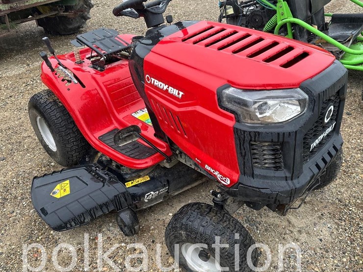troy-bilt-bronco-image-1