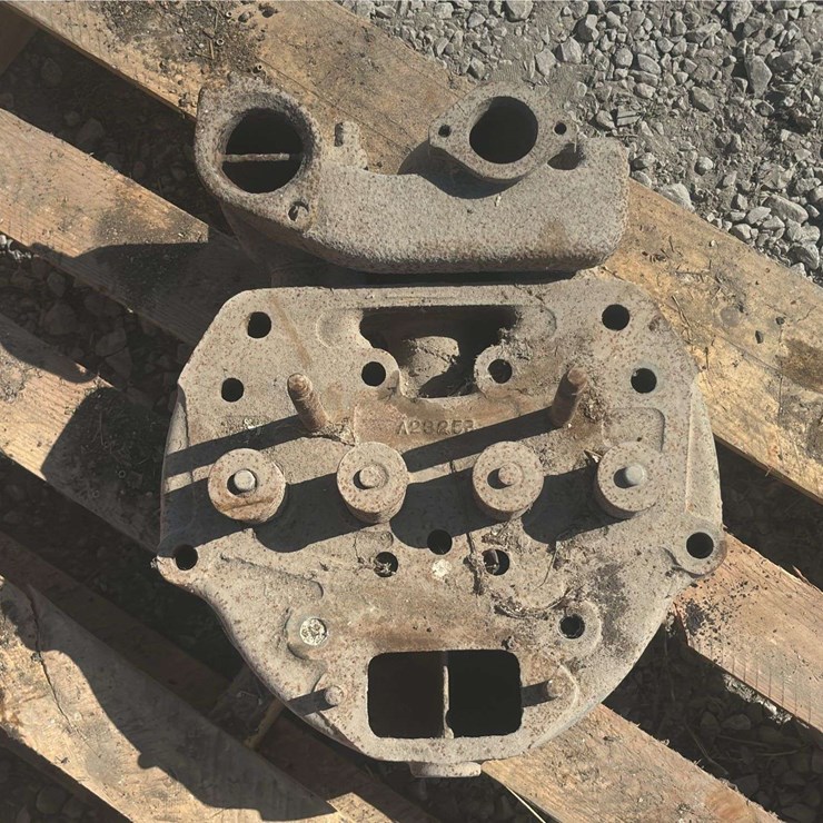John Deere Model A Head