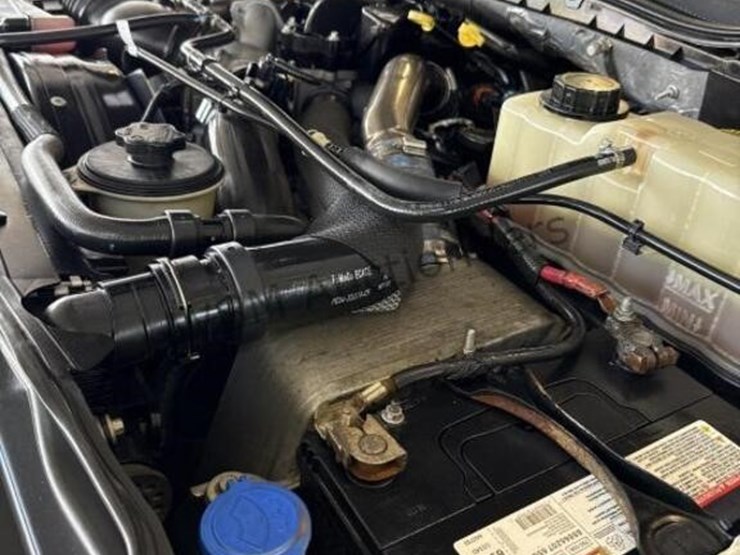 2017-ford-f550-image-17