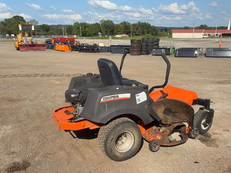 columbia-zero-turn-mower-image-3
