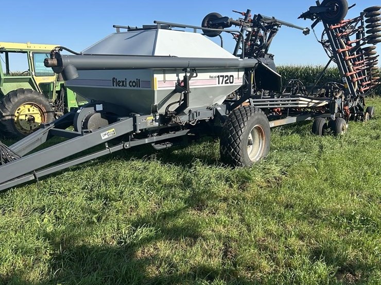 flexi-coil-33ft-air-seeder-image-3