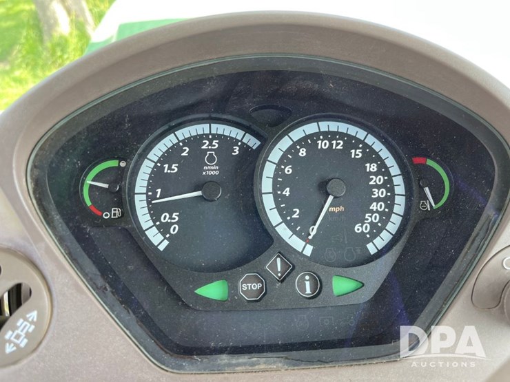 2014-john-deere-6140r-image-48