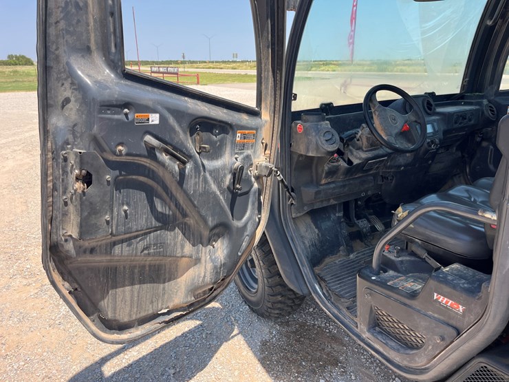 2015-kubota-rtv-x1100c-image-11