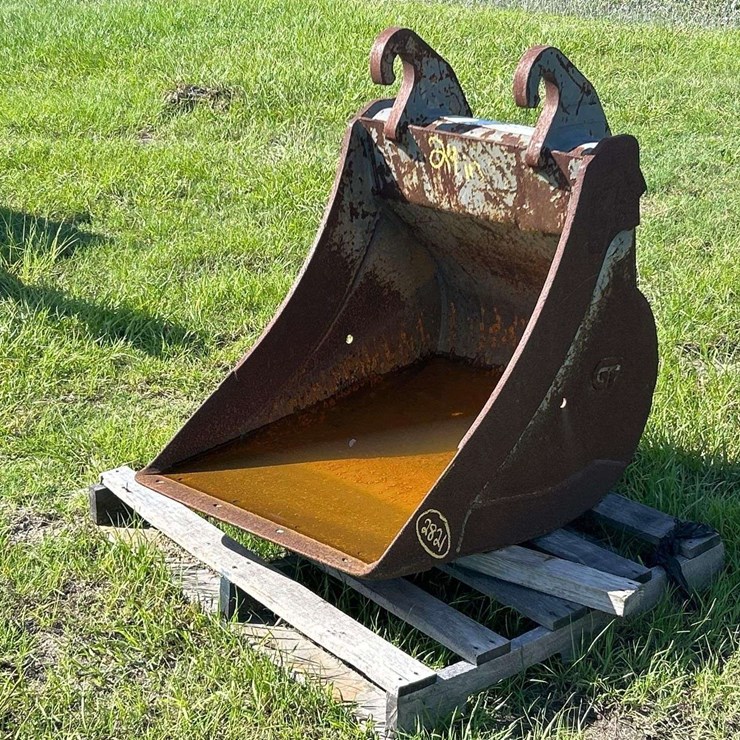 2020 GP Equipment 24in Excavator Bucket