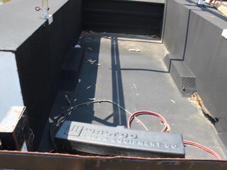 #22036-•-service-bed-with-working-auto-crane-and-lift-gate-image-14