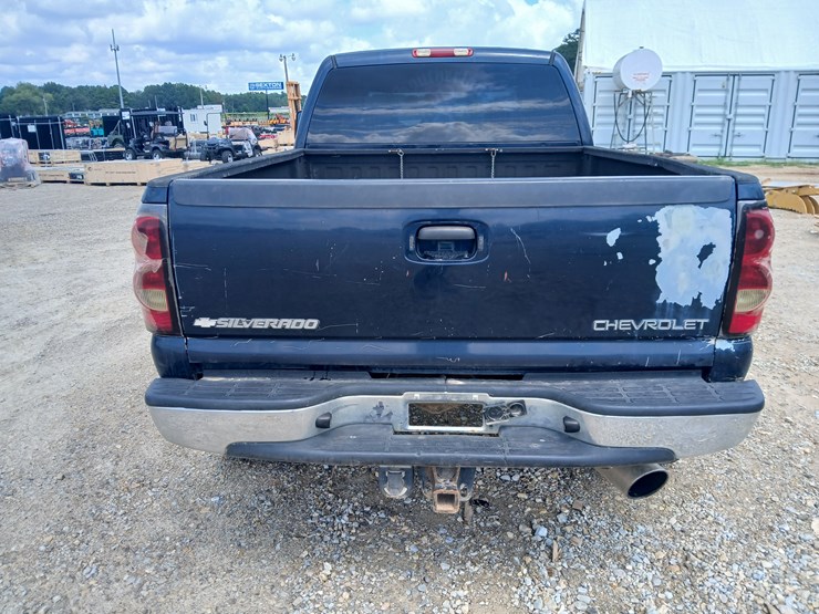 2005-chevrolet-silverado-image-7