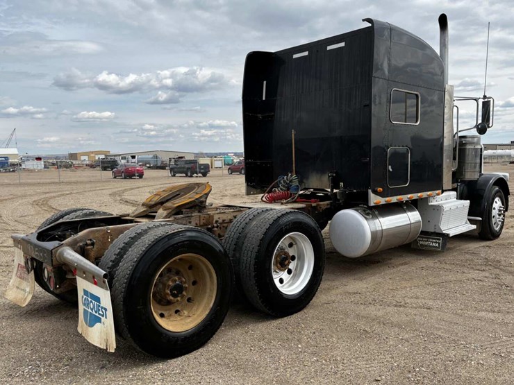 2013-peterbilt-388-image-6