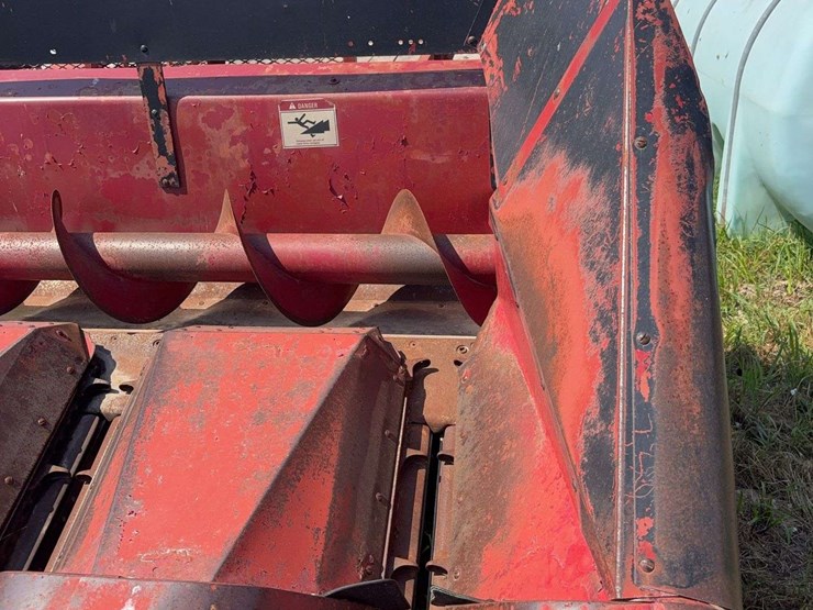 ih-983-8-row-corn-head-image-12