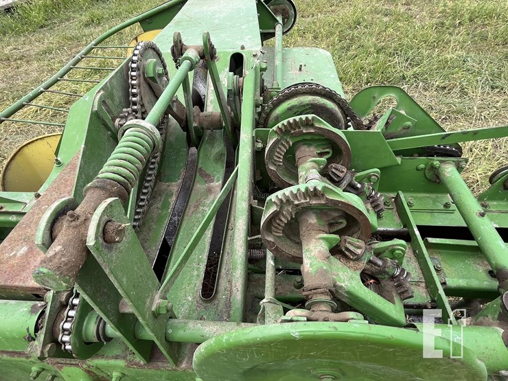 john-deere-24t-image-18