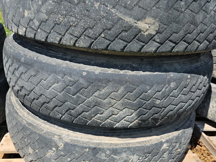 10.00r20-tires-&-rims-image-9