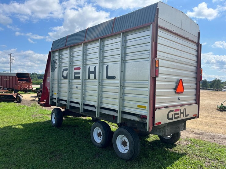 gehl-980-image-3