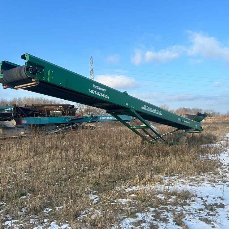 #116 • 2020 McCloskey WS3250 Wheeled Stacker w/ Scale