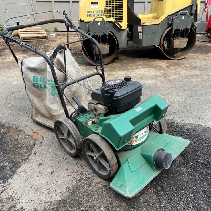 Billy Goat KD512SP Self-Propelled Gas Lawn Vacuum