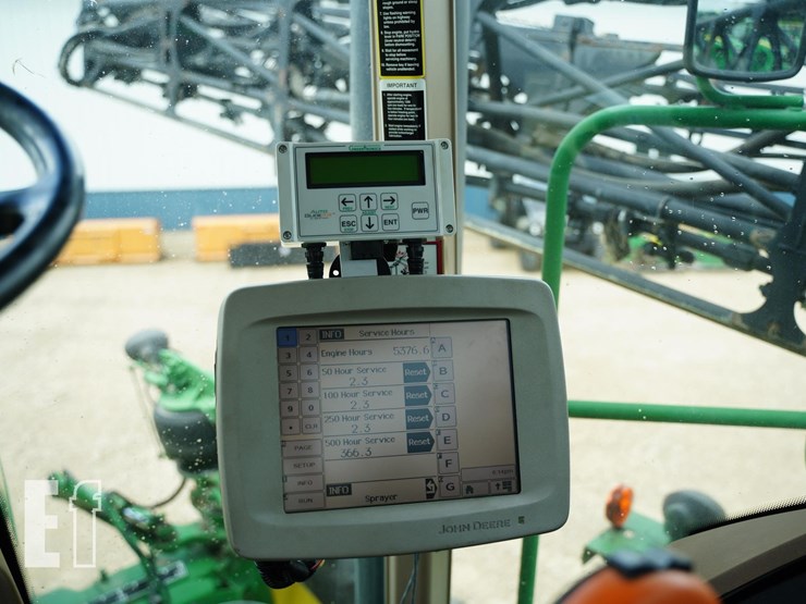 2007-john-deere-4720-image-44