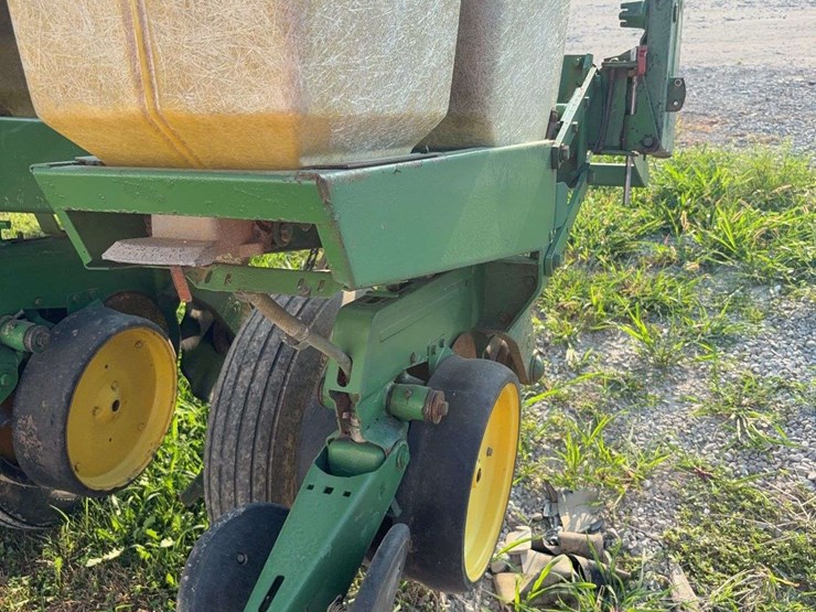 john-deere-7000-image-14