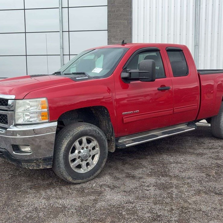 2011 CHEVROLET SILVERADO