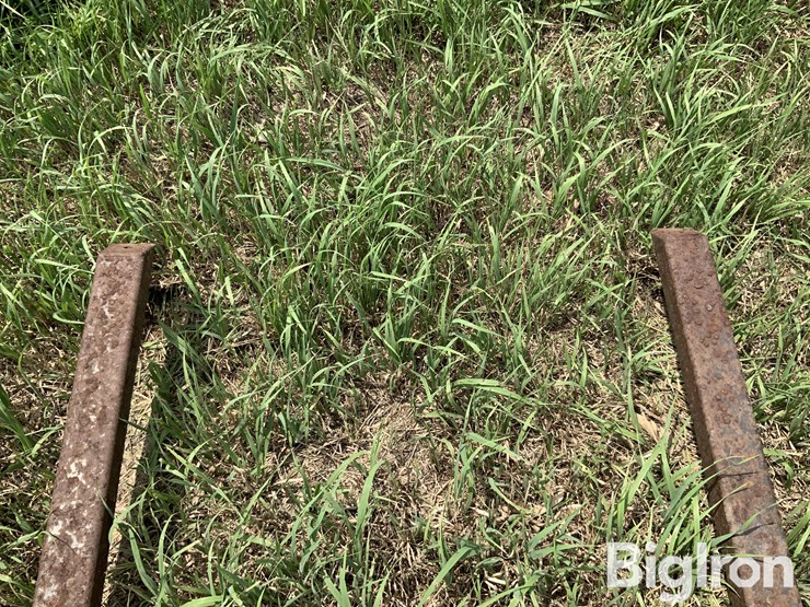 homemade-bale-spear-image-11