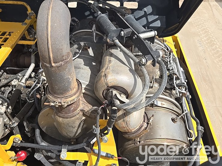 2019-komatsu-pc360-lc-11-image-42