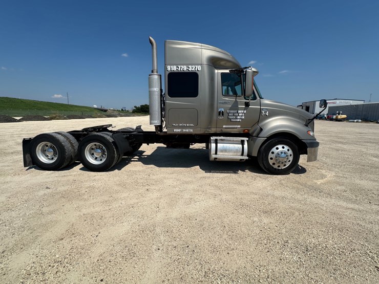 2012-international-prostar-image-4