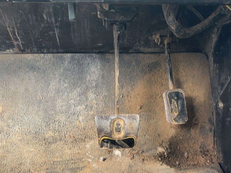 ag-pro-fertilizer-spreader-image-43