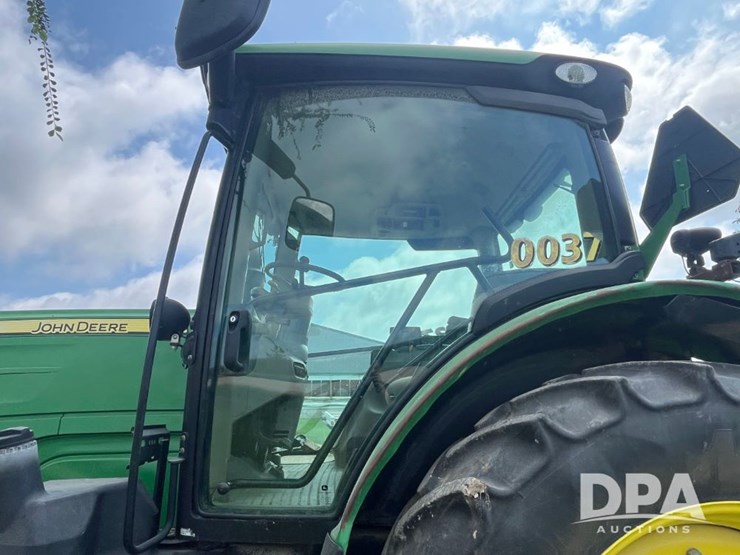 2014-john-deere-6140r-image-40