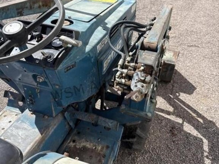 shibaua-sp1740-loader-tractor-image-19