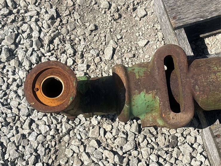 john-deere-model-a-wide-front-end-housing-image-9