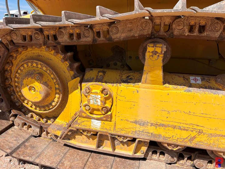 2018-komatsu-d65wx-18-image-4
