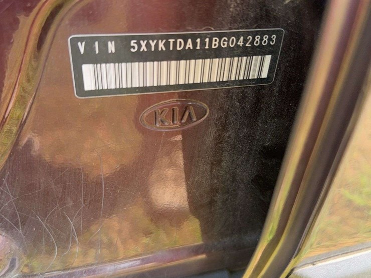 2011-kia-sorento-image-11