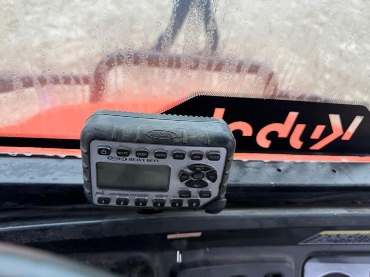 kubota-rtv900-image-8