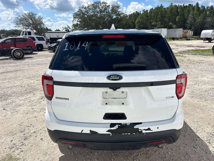 2016-ford-explorer-image-20