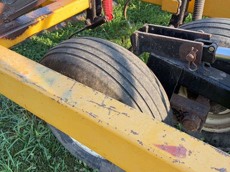 landoll-tilloll-876,-35ft,-3-bar-harrow-with-beater,-walking-tandem,-updated-reel-savers-image-12