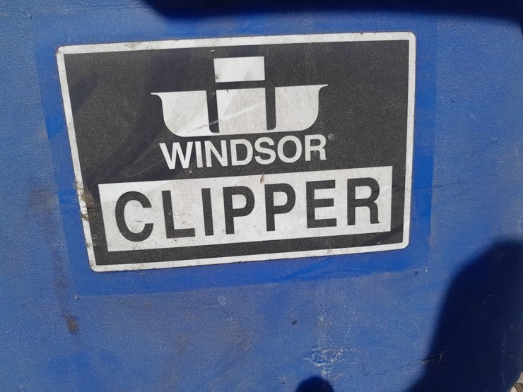 lot#---windsor-clipper-carpet-cleaner-image-3