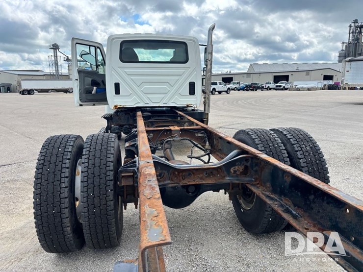 2007-international-durastar-4300-image-37